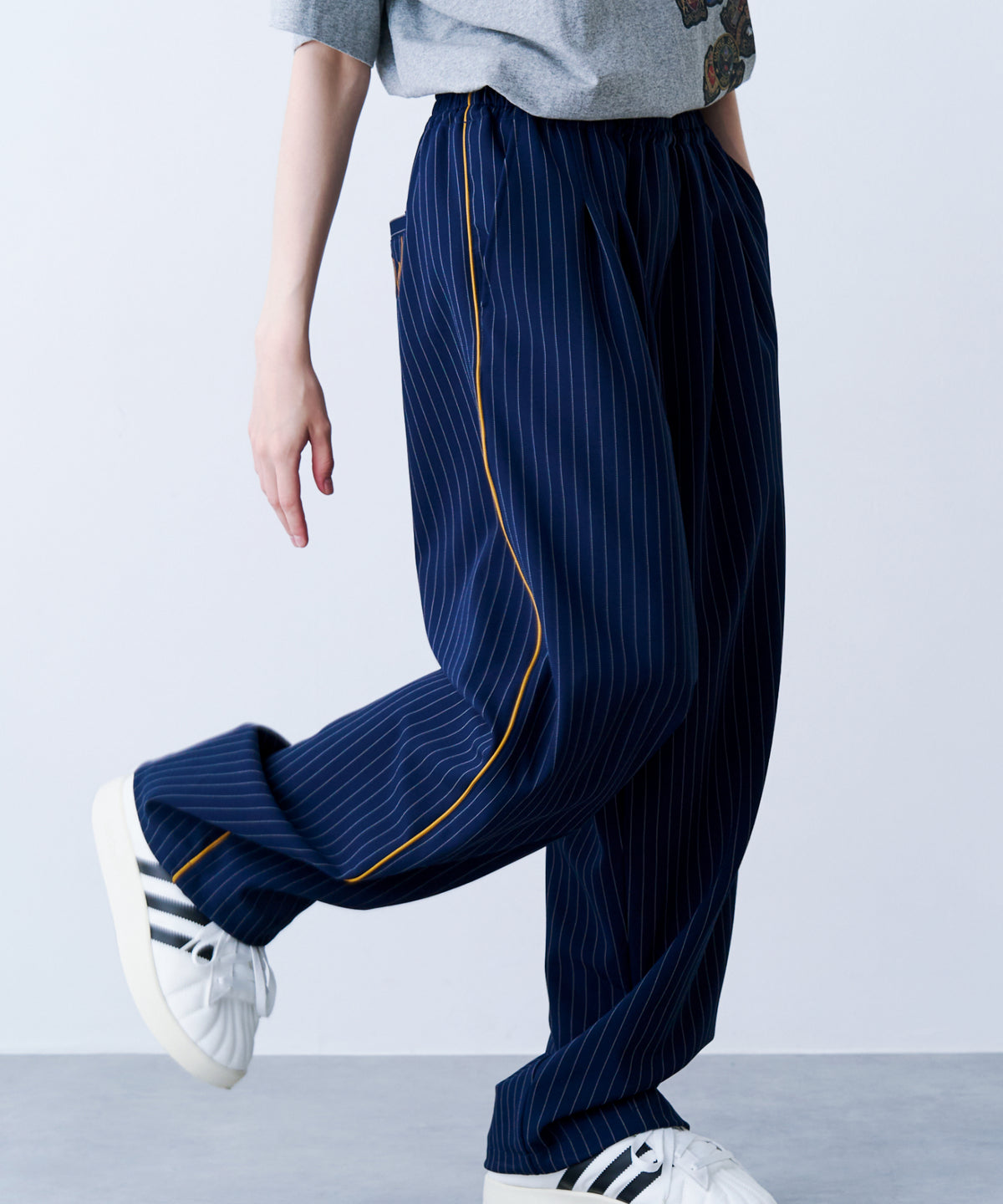 STRIPE MARKED PANTS