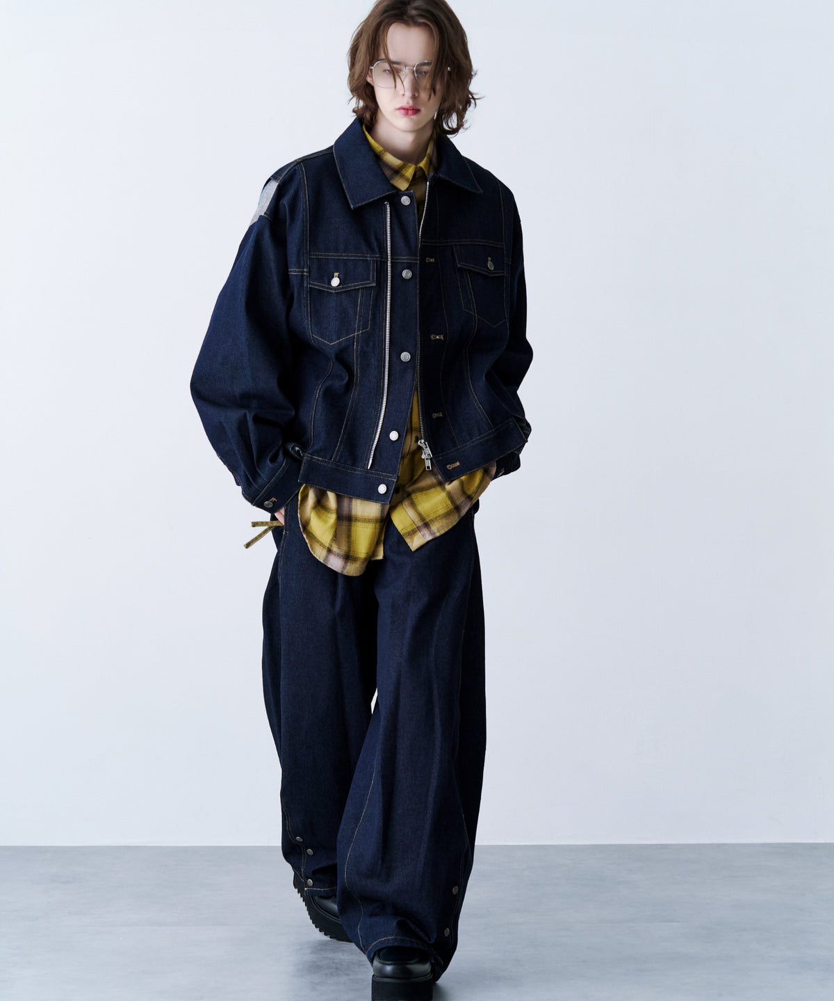 【一部予約】DENIM CURVE PANTS