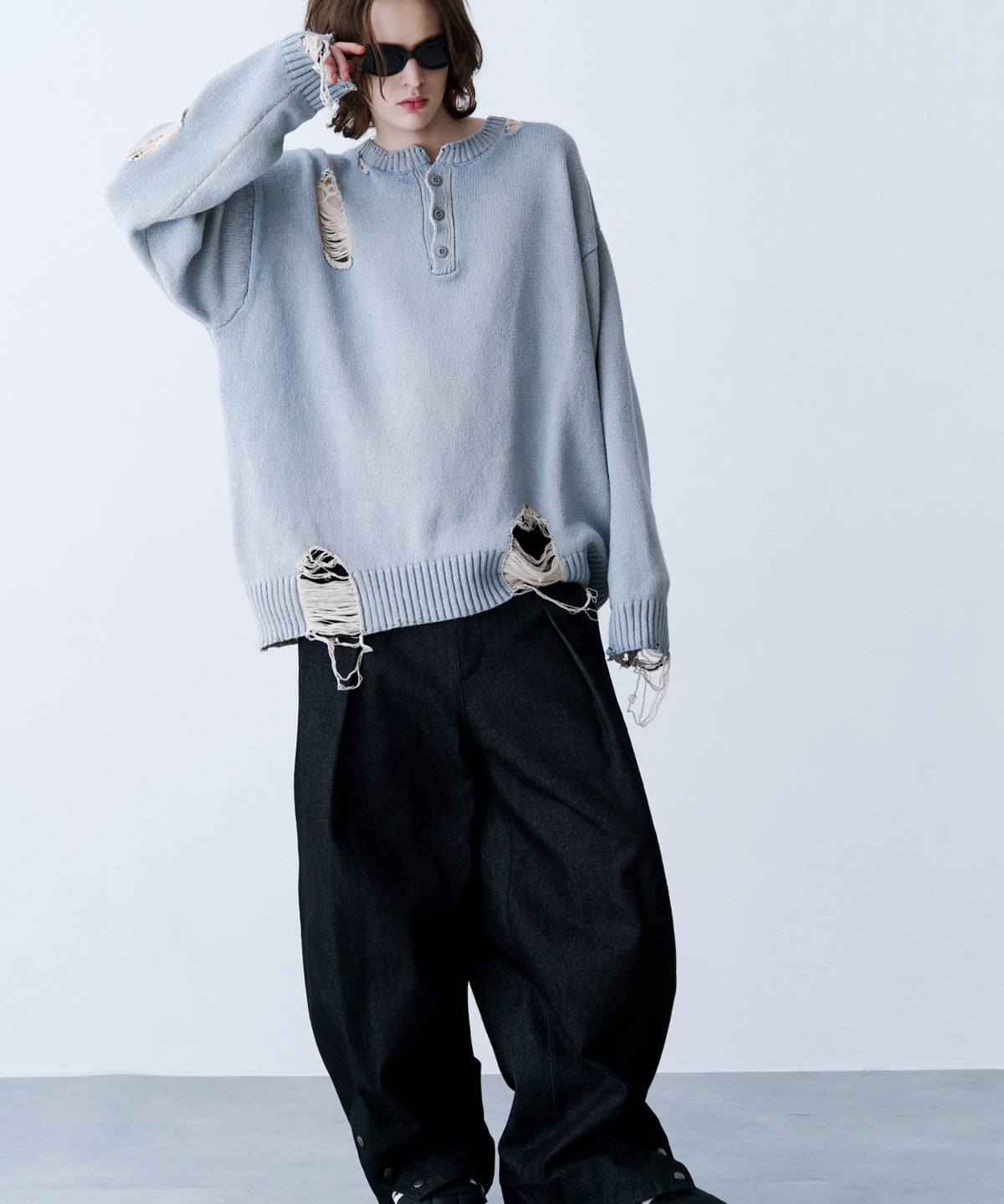 GRUNGE DAMAGE PRINT KNIT