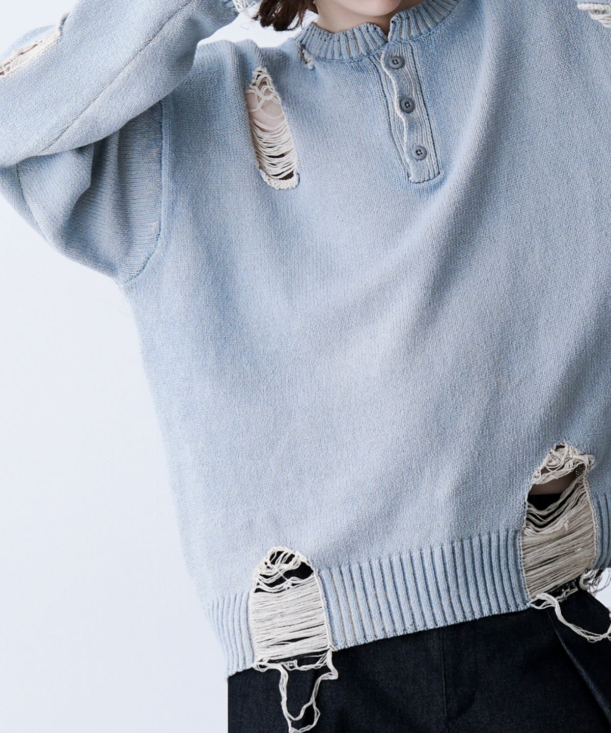 GRUNGE DAMAGE PRINT KNIT