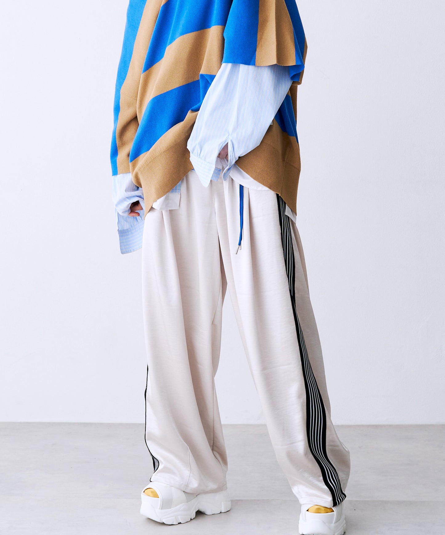 SATIN LINE PANTS