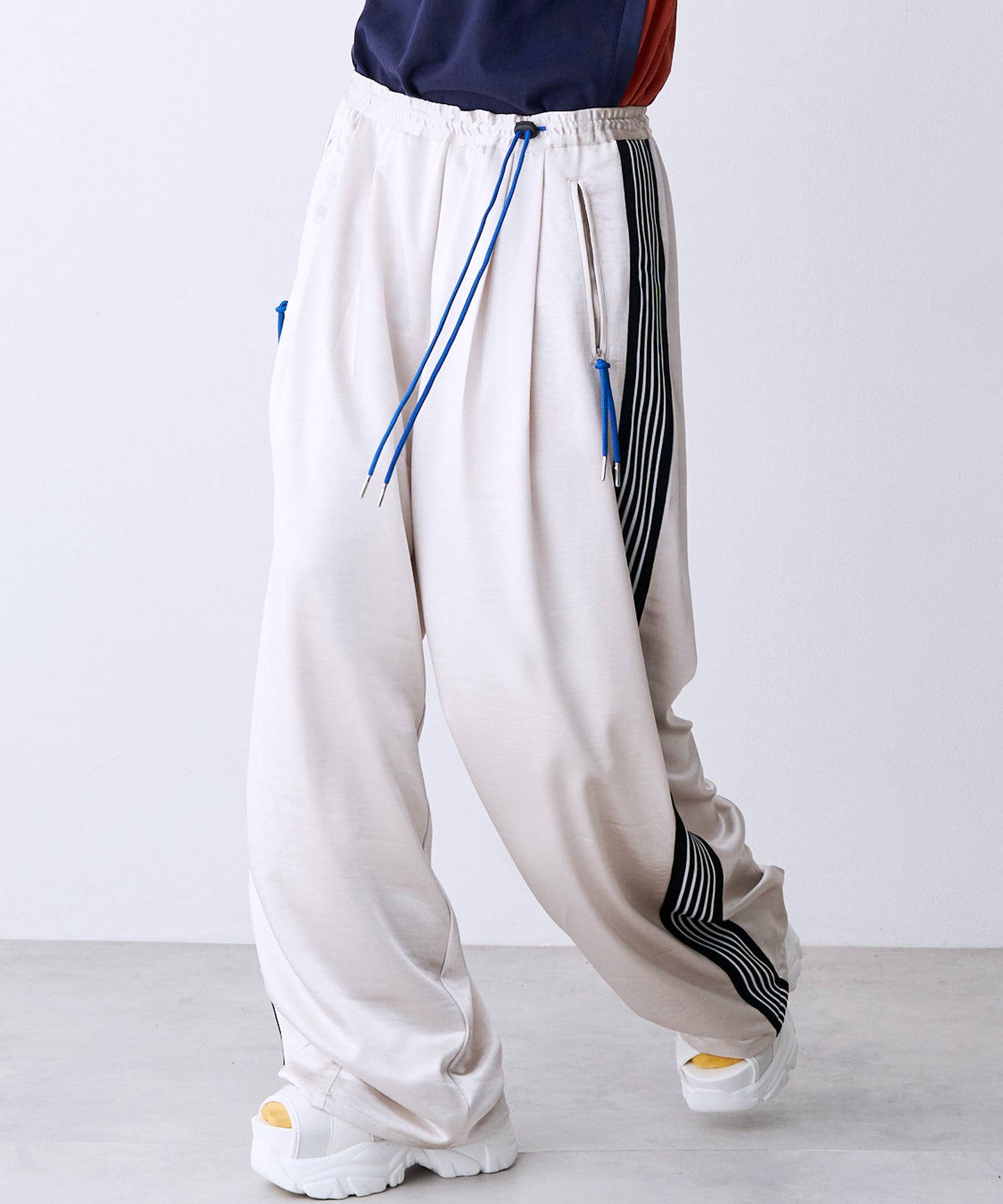 SATIN LINE PANTS